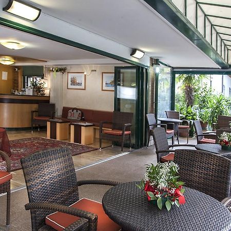 רימיני Hotel Verdemare מראה חיצוני תמונה