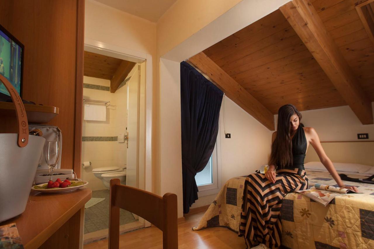 רימיני Hotel Verdemare מראה חיצוני תמונה