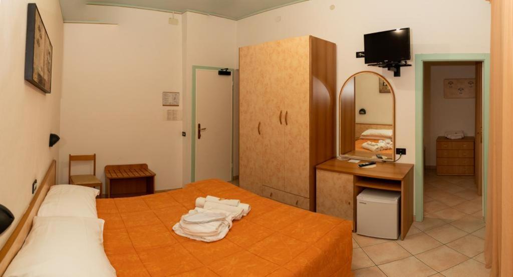 רימיני Hotel Verdemare מראה חיצוני תמונה