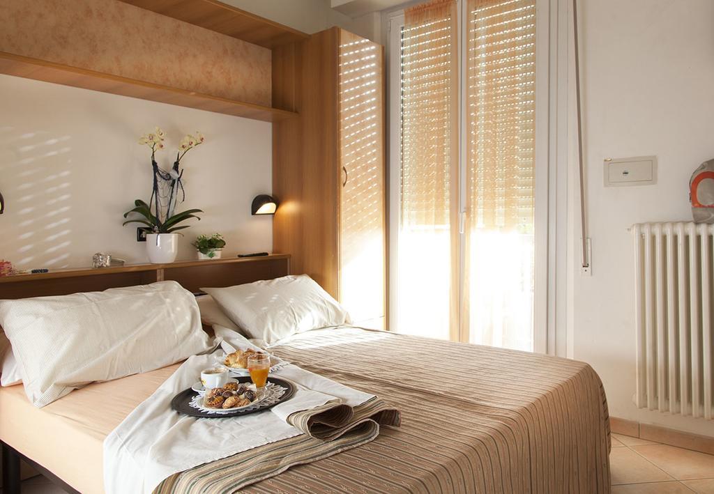 רימיני Hotel Verdemare מראה חיצוני תמונה