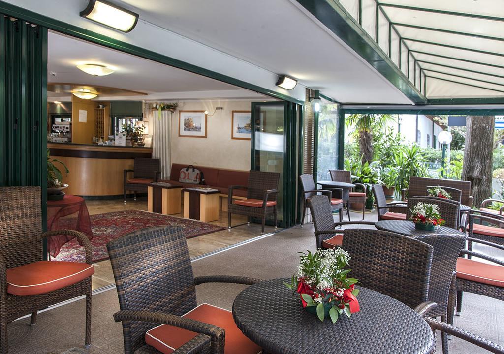 רימיני Hotel Verdemare מראה חיצוני תמונה