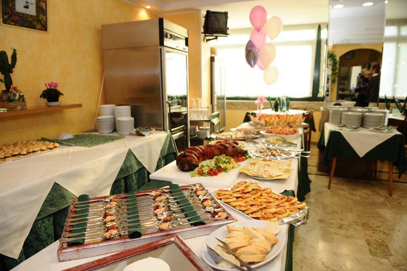 רימיני Hotel Verdemare מראה חיצוני תמונה