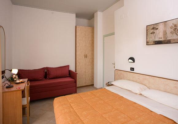 רימיני Hotel Verdemare מראה חיצוני תמונה