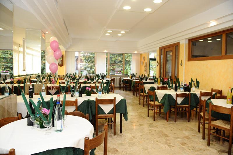 רימיני Hotel Verdemare מראה חיצוני תמונה